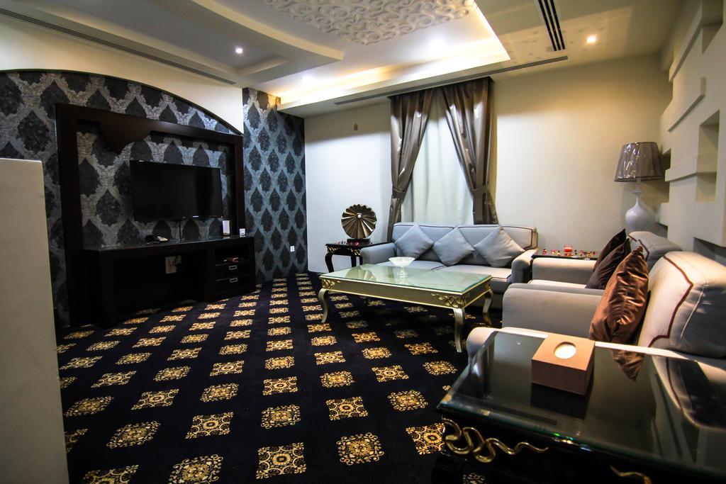 休息之夜公寓酒店 利雅德 客房 照片 A private suite at the airport