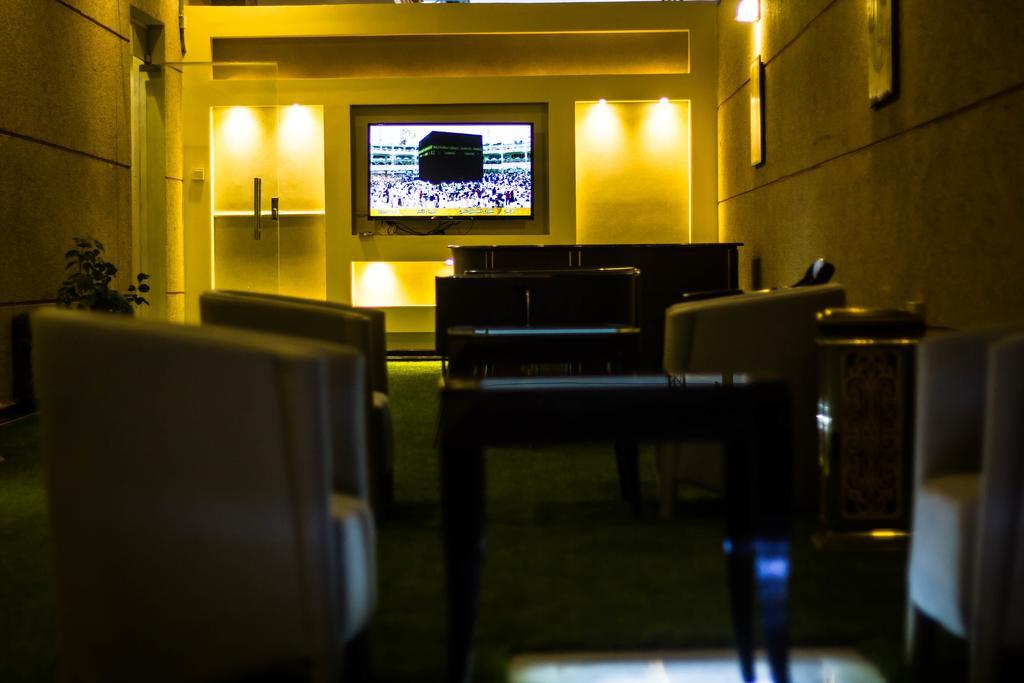 休息之夜公寓酒店 利雅德 外观 照片 The interior of the lounge