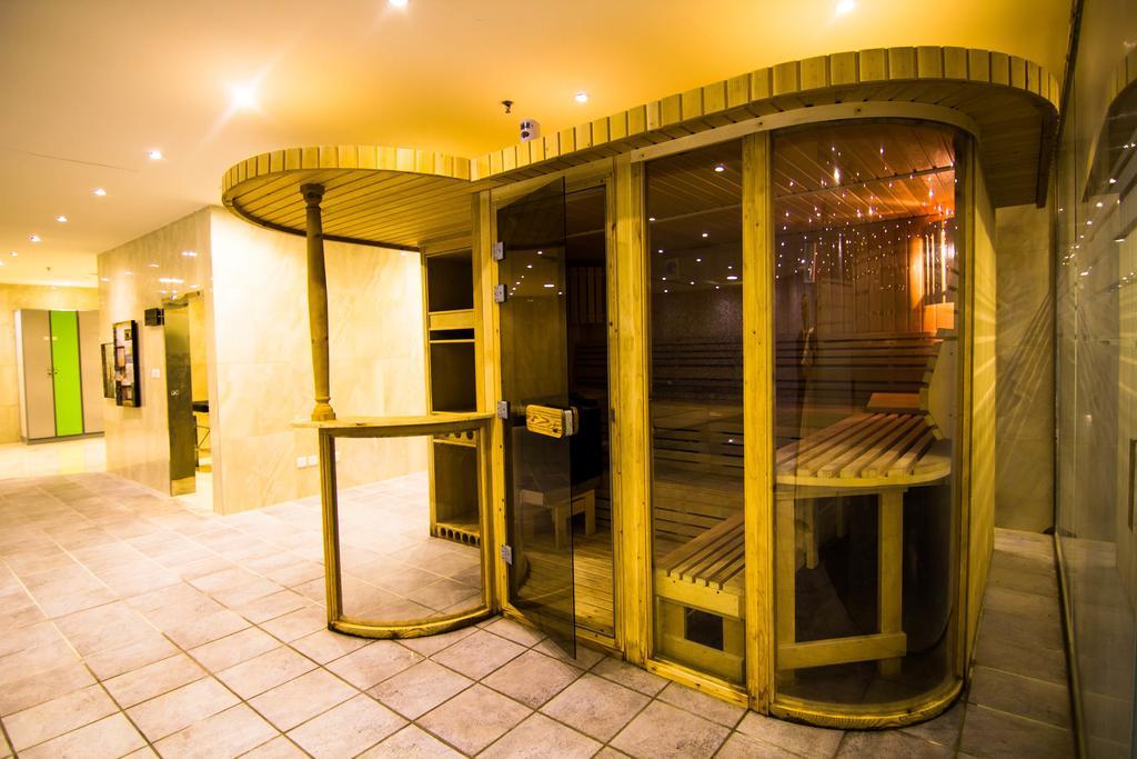 休息之夜公寓酒店 利雅德 外观 照片 A steam room