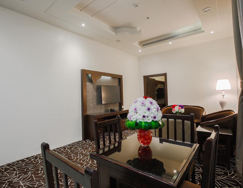 休息之夜公寓酒店 利雅德 外观 照片 A suite at the hotel