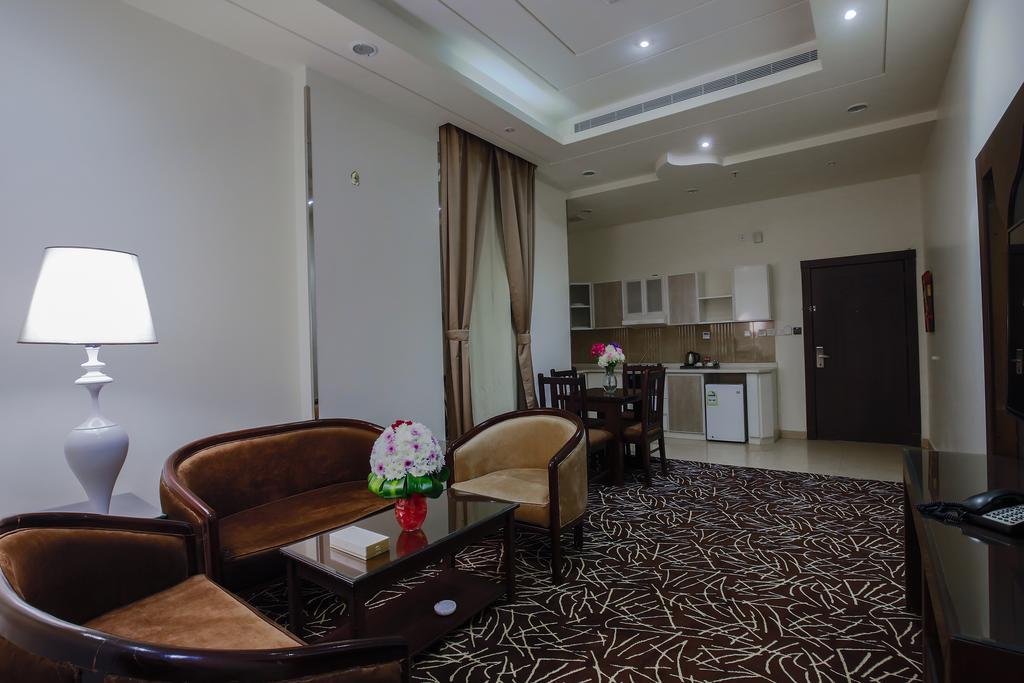 休息之夜公寓酒店 利雅德 外观 照片 A suite at the hotel